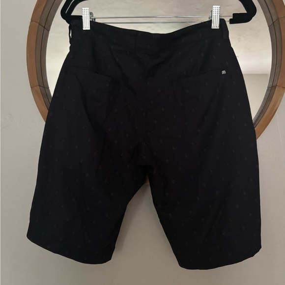 Travis Mathew Men’s Black Shorts Size 30 - Picture 4 of 4